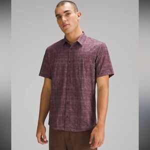 lululemon athletica Men's Maroon Patterned Button-Down Shirt